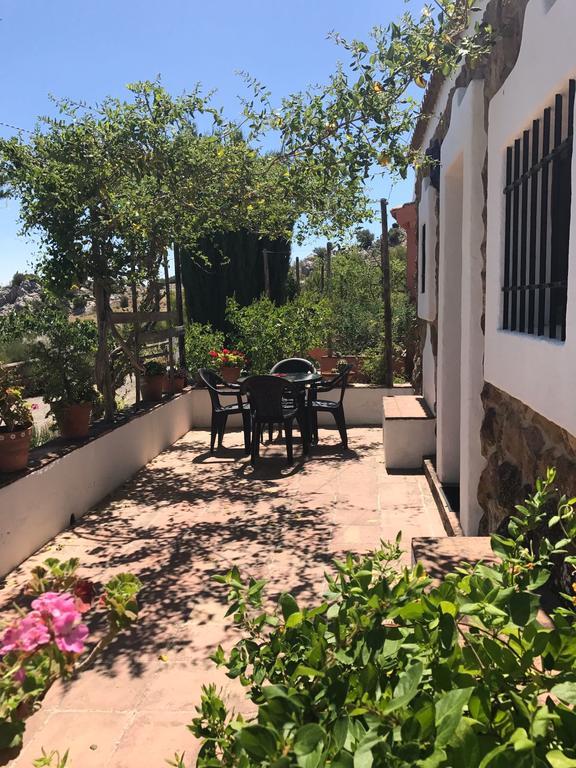 Cortijo Nuevo Alojamiento Rural Cuevas del Becerro Exterior foto